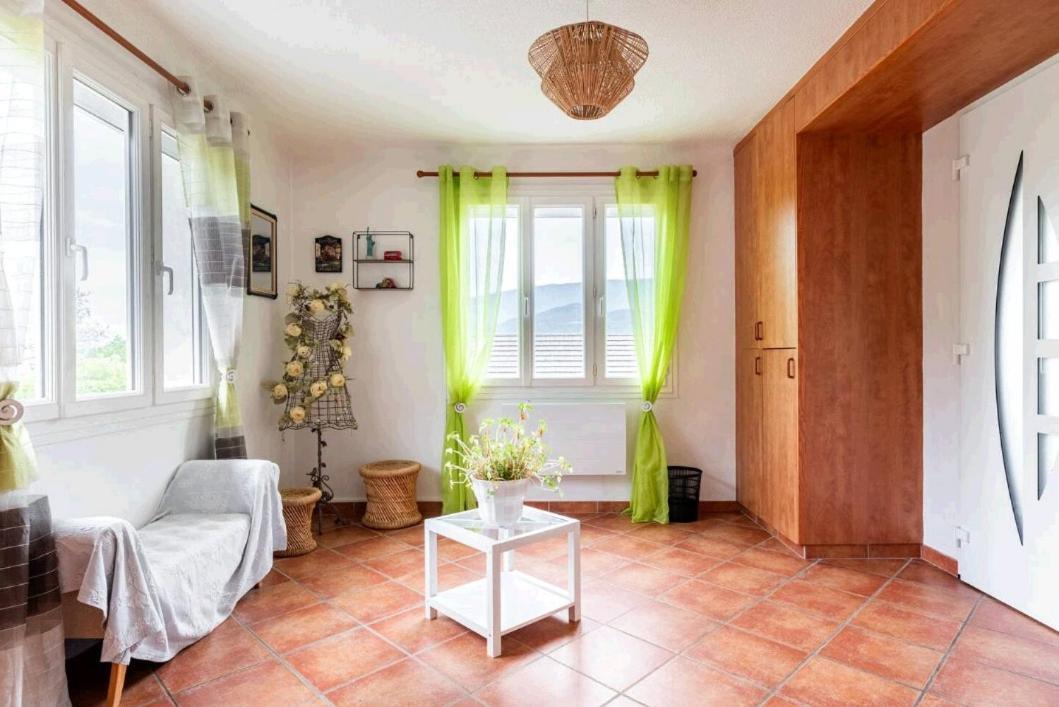 Jolie Appart T4 La Zoune Avec Jardin 8 Personnes Chorges Exterior photo